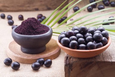 Meyve ve acai (Euterpe oleracea Amazon dan kaynaklanan toz)