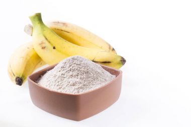 Beyaz arka plan üzerinde izole un ve muz meyve