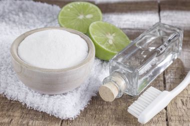 Pişirme soda ve limon ahşap tablo