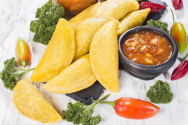 Empanadas Com Molho Picante Comida Tradicional Colombiana — Fotografia de Stock