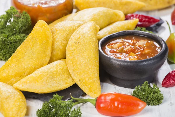 Empanadas Con Salsa Picante Comida Tradicional Colombiana — Foto de Stock