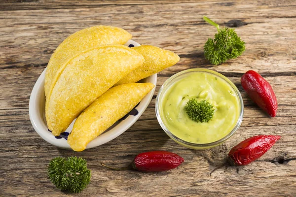 Empanadas Avocado Sauce Traditional Colombian Food — Φωτογραφία Αρχείου