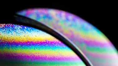 Sabun köpükleri, gezegenlere benzer, yakın plan.