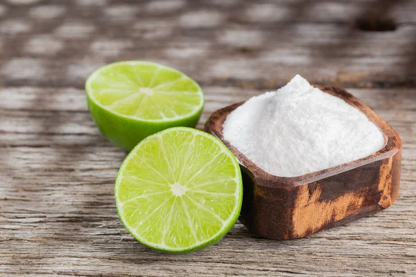 Bicarbonato Sodio Limón Sobre Fondo Madera Espacio Para Texto — Foto de Stock