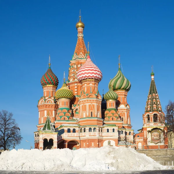 Templo de Basilio el Bendito, Moscú, Rusia — Foto de Stock