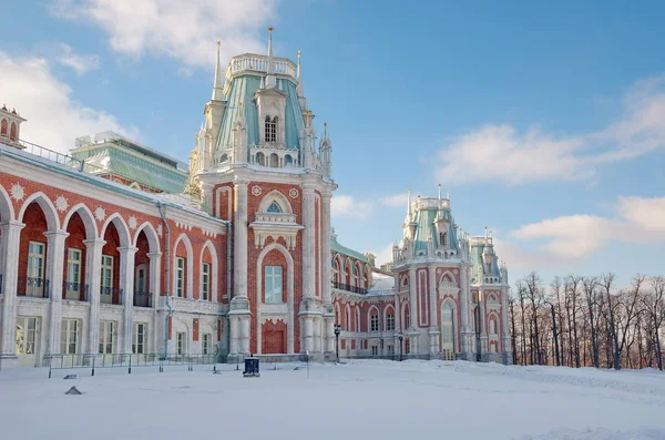 O grande palácio em propriedade de Tsaritsyno, Moscou, Rússia — Fotografia de Stock