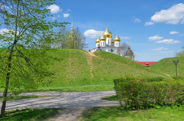 Catedral da Assunção do Kremlin de Dmitrov, Dmitrov, Rússia — Fotografia de Stock