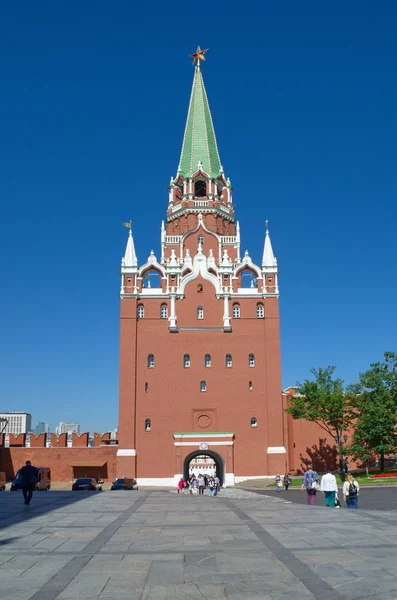 A torre da Trindade do Kremlin de Moscou, Rússia — Fotografia de Stock
