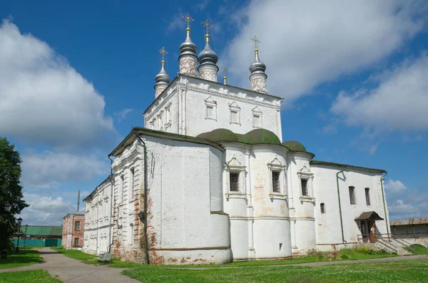 Chiesa di tutti i santi nel monastero di Uspensky Goritsky, Pereslavl-Zalessky, Russia — Foto Stock