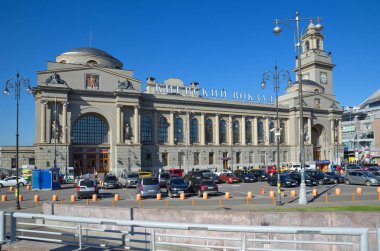 Moskova, Rusya - 31 Ağustos 2017: Kievsky tren istasyonu inşası