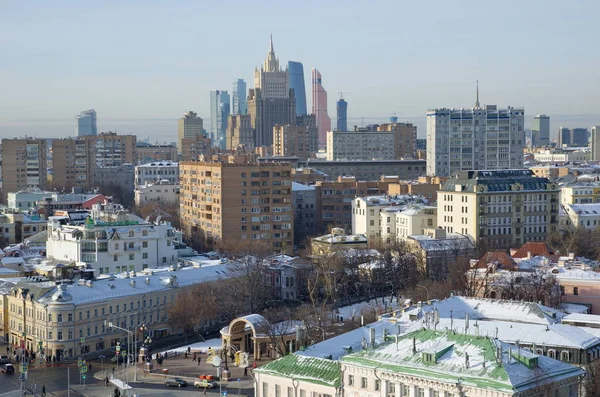 莫斯科 2018年1月25日 首都的看法在冬天从基督的大教堂的观察甲板救世主 — 图库照片