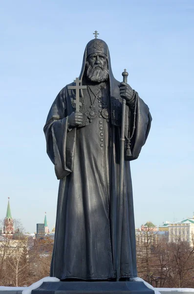 Moscou Russie Janvier 2018 Monument Patriarche Tikhon Près Cathédrale Christ — Photo