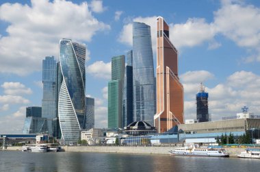 Moskova, Rusya - 10 Ağustos 2017: kule Moskova Uluslararası İş Merkezi 