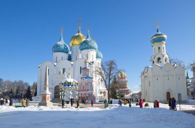 Kutsal Trinity St Sergius Lavra Sergiev Posad, Moscow region, Rusya Federasyonu içinde. Kutsal Ruh Kilisesi, Dormition katedral ve kilisenin de varsayımı