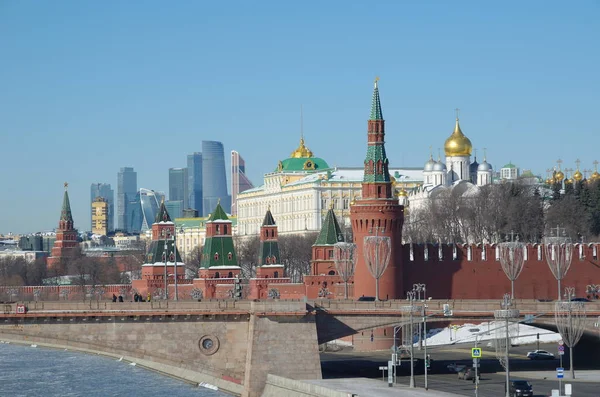 モスクワ クレムリンと大きな Moskvoretsky モスクワ ロシア — ストック写真
