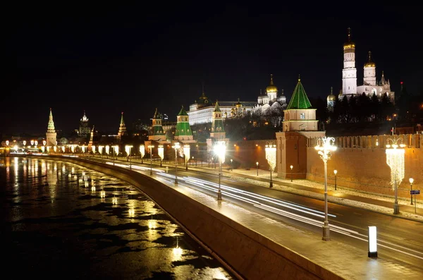 Night View Moscow Kremlin Kremlin Embankment Big Moskvoretsky Bridge Moscow — Stock Photo, Image