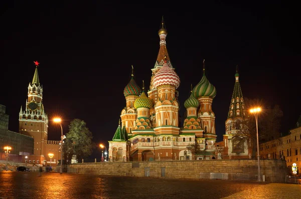 Catedral Intercesión Virgen Foso Catedral Basilio Torre Spasskaya Del Kremlin — Foto de Stock