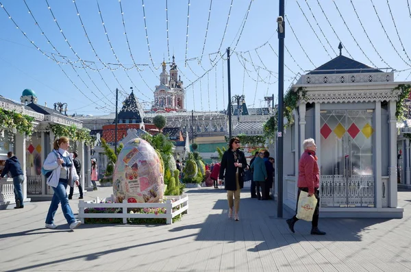 Moscú Rusia Abril 2018 Regalo Pascua Del Festival Caridad Plaza —  Fotos de Stock