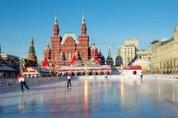 Moscú Rusia Diciembre 2016 Gum Rink Plaza Roja —  Fotos de Stock