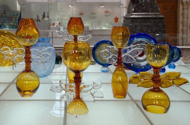 Gus-Khrustalny, Vladimir bölgesi, Rusya - 18 Ağustos 2018: Maltsov 'dan sonra adlandırılan kristal müzesi sergileri