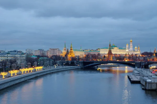 Вечірній Вид Пречистенської Набережної Московського Кремля Великого Кам Яного Моста — стокове фото