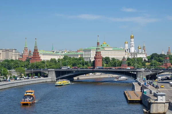 Letní Pohled Moskevský Kreml Most Velkého Kamene Patriarchálního Mostu Moskva — Stock fotografie