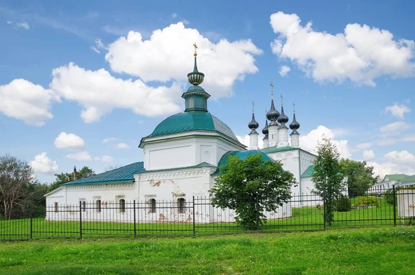 Εκκλησία Της Παρασκευής Pyatnitskaya Και Εκκλησία Της Εισόδου Του Κυρίου — Φωτογραφία Αρχείου