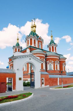 Rusya 'nın Moskova bölgesindeki Kolomna' daki Uspensky Hughensky manastırı. Hayat Veren Haç 'ın Yüceltilmesi Katedrali