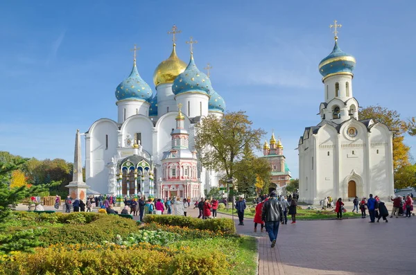 러시아 Sergiev Posad Russia 2018 Autumn View Church Holy Trinity — 스톡 사진