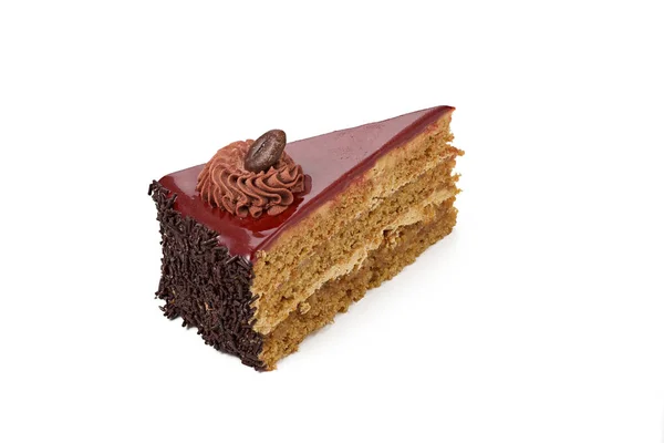 Kahveli kek izole beyaz zemin üzerinde bir parça — Stok fotoğraf