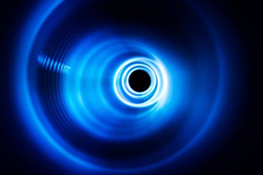 Karanlıktaki ses dalgaları