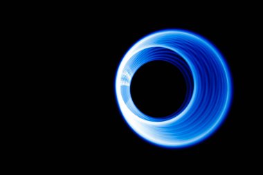 # Karanlıktaki ses dalgaları #