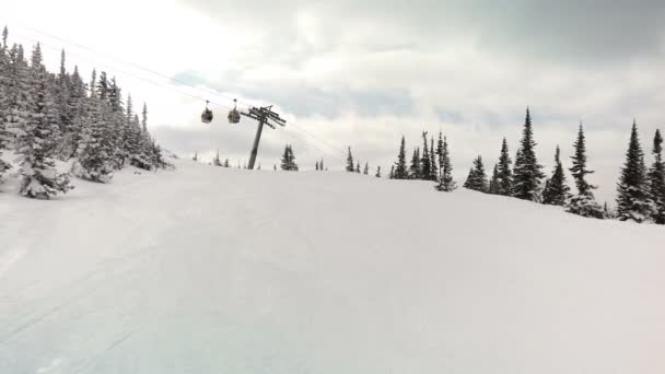 山雪冬季滑雪场电梯电梯 — 图库视频影像