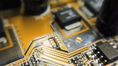 Elektronik devre bulanıklığı. Bulanık elektronik devre bilgisayarı kapat