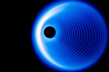 # Karanlıktaki ses dalgaları #