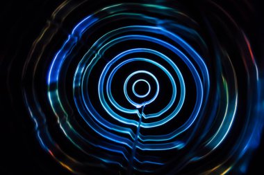 # Karanlıktaki ses dalgaları #