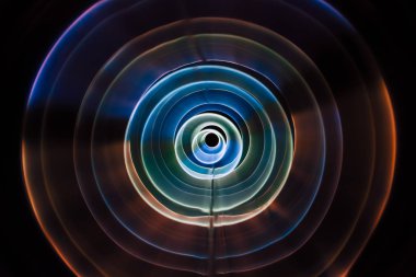 # Karanlıktaki ses dalgaları #