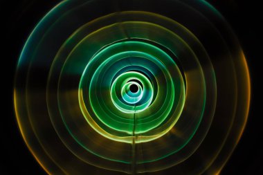 # Karanlıktaki ses dalgaları #