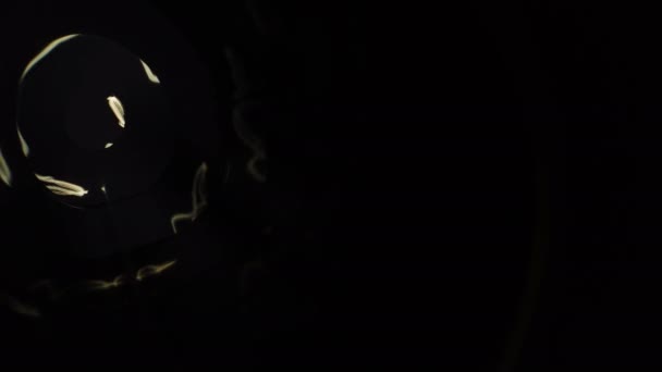 Tunnel énergétique abstrait dans l'espace. Tunnel des champs de force énergétique dans l'espace. Portail de lumière 