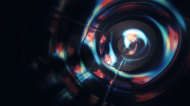 Parlayan çiçek çemberi patlayan grafikler arka planda pürüzsüz döngü. Moda renkleri moda müzik videoları için.