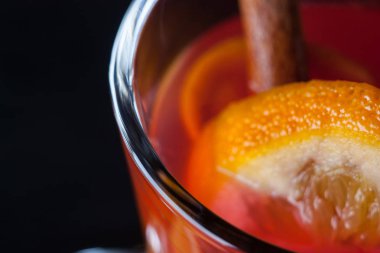 Sıcak sıcak şarap.