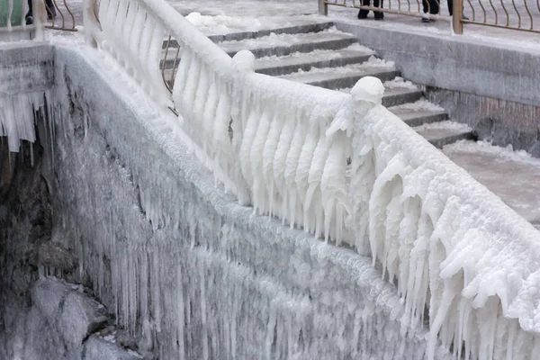 Escaliers couverts de glace — Photo