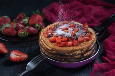 çilek ile Pancakes