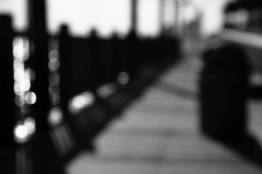 Siyah ve beyaz tarzı bulanık pier