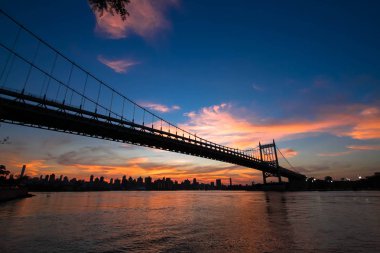 Triborough Köprüsü ve siluet, New York Manhattan şehir