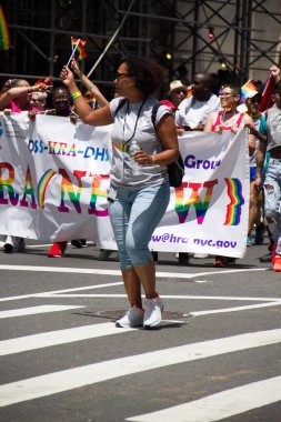Gay Pride Parade kadında Manhattan, New York, 25 Haziran 2017:
