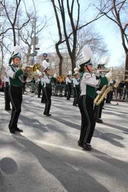 Manhattan, New York 17 Şubat 2017: st patrick's day parade adlı bir müzisyen