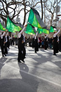 St patrick's day ve ağaçlar Central Park'ta geçit Manhattan, New York 17 Şubat 2017: gardiyan gösteri