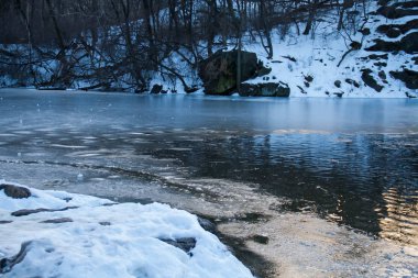 Kışın buz plaka kapak lake nehri