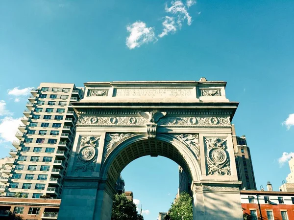 Arco Cuadrado Washington Edificios Manhattan Con Cielo Azul Estilo Vintage — Foto de Stock